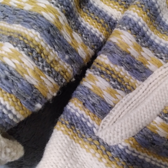 Wool hoodie with fleece lining - Picture 6 of 6